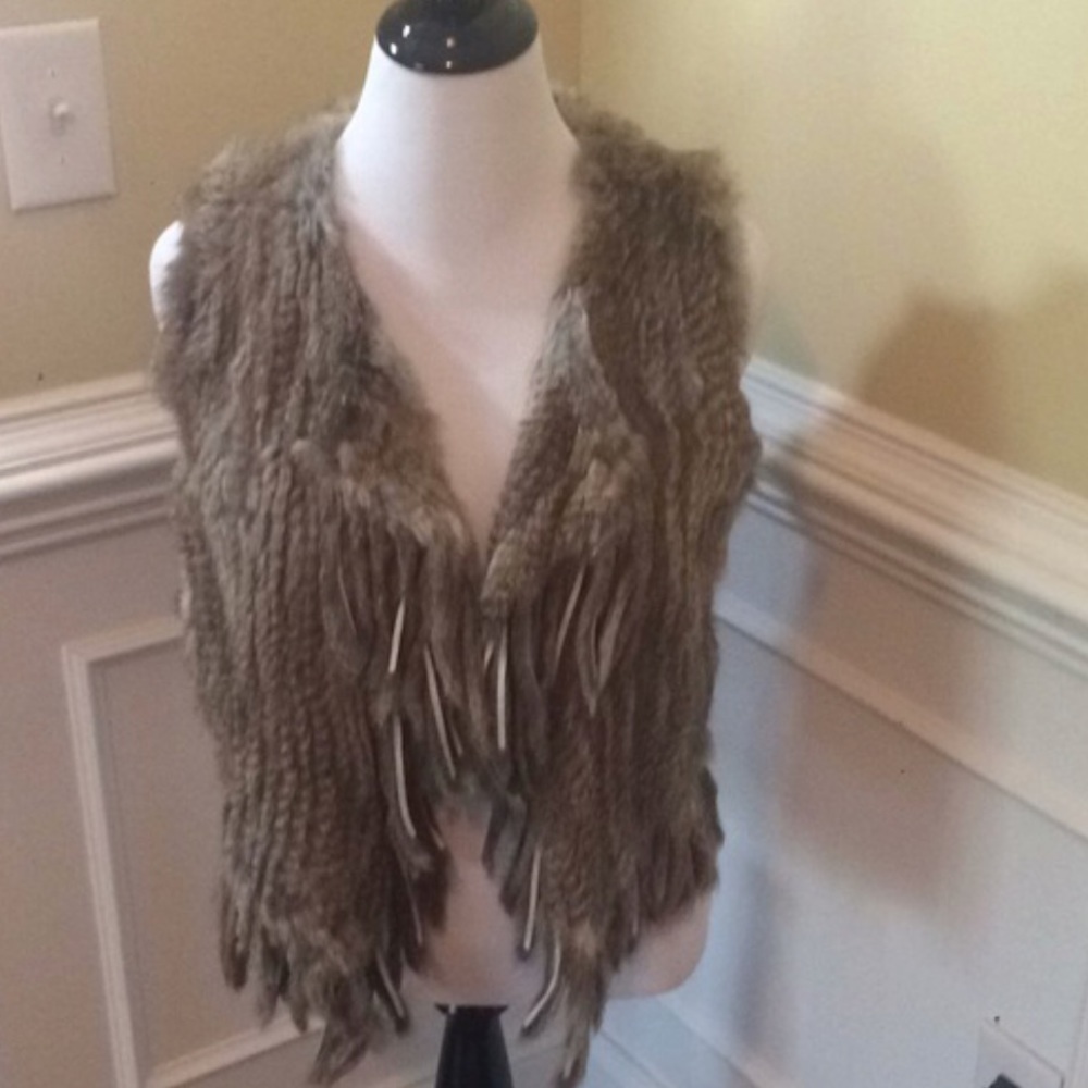 Romeo & Juliet couture genuine rabbit fur vest